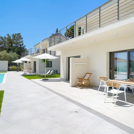 Filoxenia Luxury Ποτός