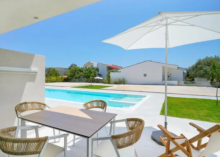 Apartament Filoxenia Luxury Potos