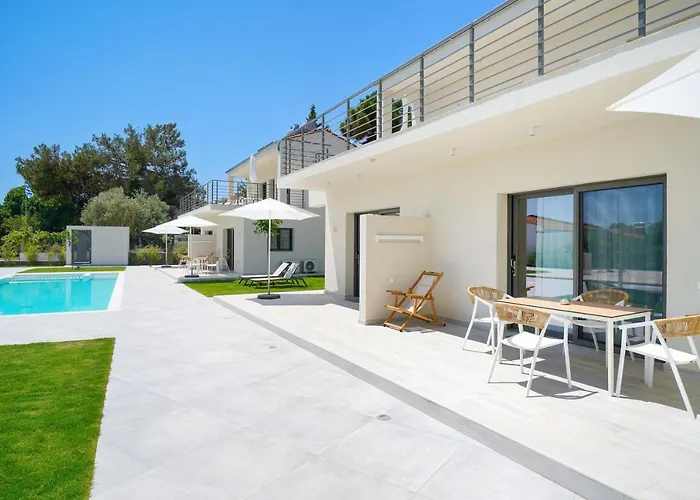 Filoxenia Luxury Potos